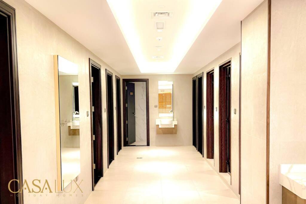 Lovely Big Studio W/ Burj Khalifa View In Downtown Dubai Luaran gambar